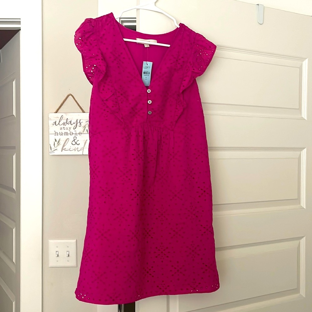 Beautiful ruffle sleeve loft dress. Very lightweight and so comfortable.